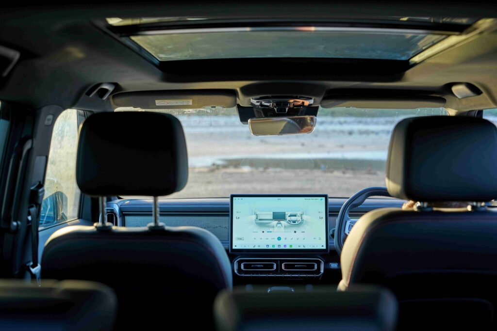 Smart Technology & Premium Comfort