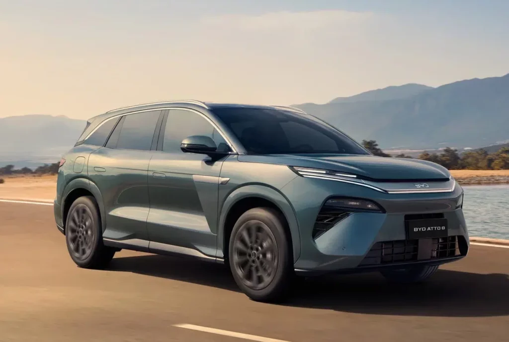 BYD ATTO 8