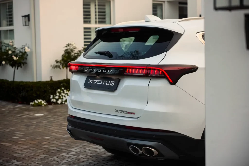 JETOUR X70PLUS 1.5T PRIME - Side View