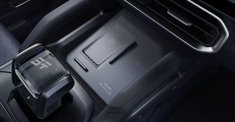 Jetour T2 i-DM: 50W Mobile Fast Charge